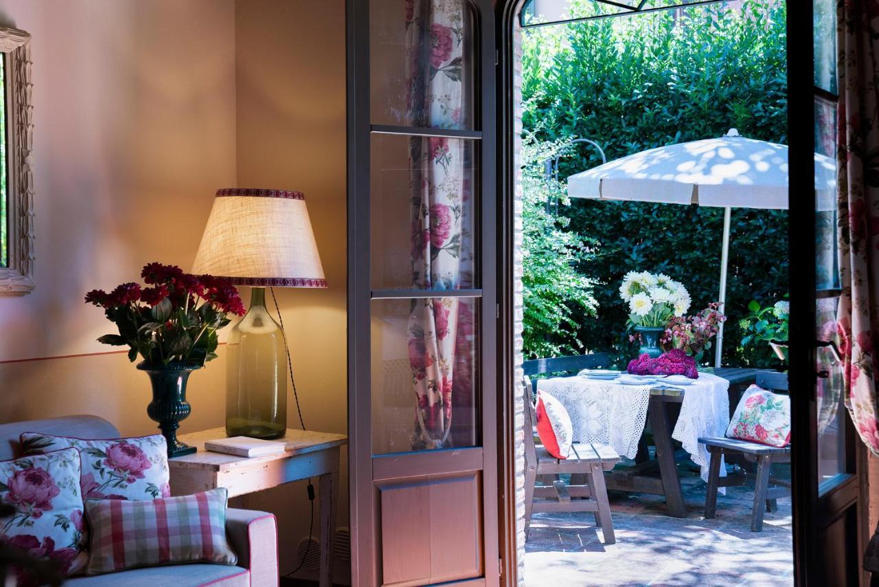Gasthaus Borgo San Benedetto Montaione Exterior foto