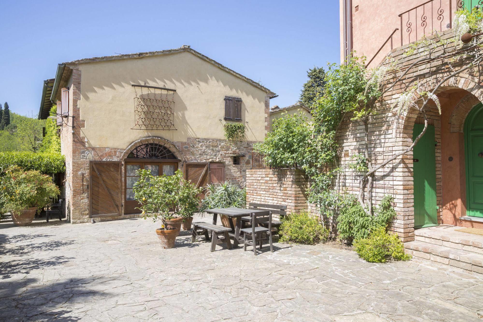 Gasthaus Borgo San Benedetto Montaione Exterior foto